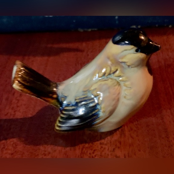 Mid Century Vintage Glazed Ceramic Figural Bird Salt/Pepper Shaker - Picture 5 of 16
